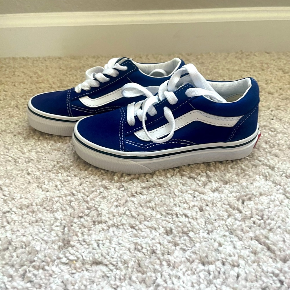 Kids Vans/11.5/Bright Blue/NWT/New Kids Shoes/Vans/Skate Shoes/Old Skool/Vans